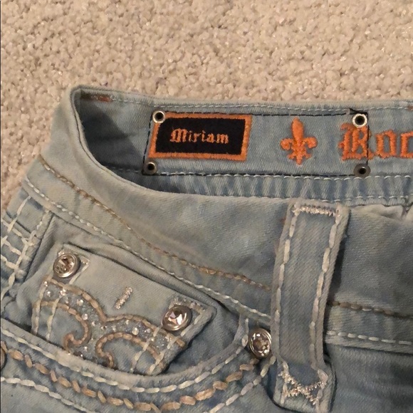 Rock Revival Jeans - Picture 5 of 5